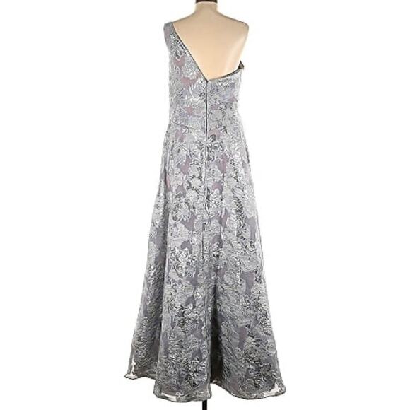 Mac Duggal Emballished Lace Floral Tulle Sleeveless Formal Gown Dress Size 4 NWT - Picture 4 of 10